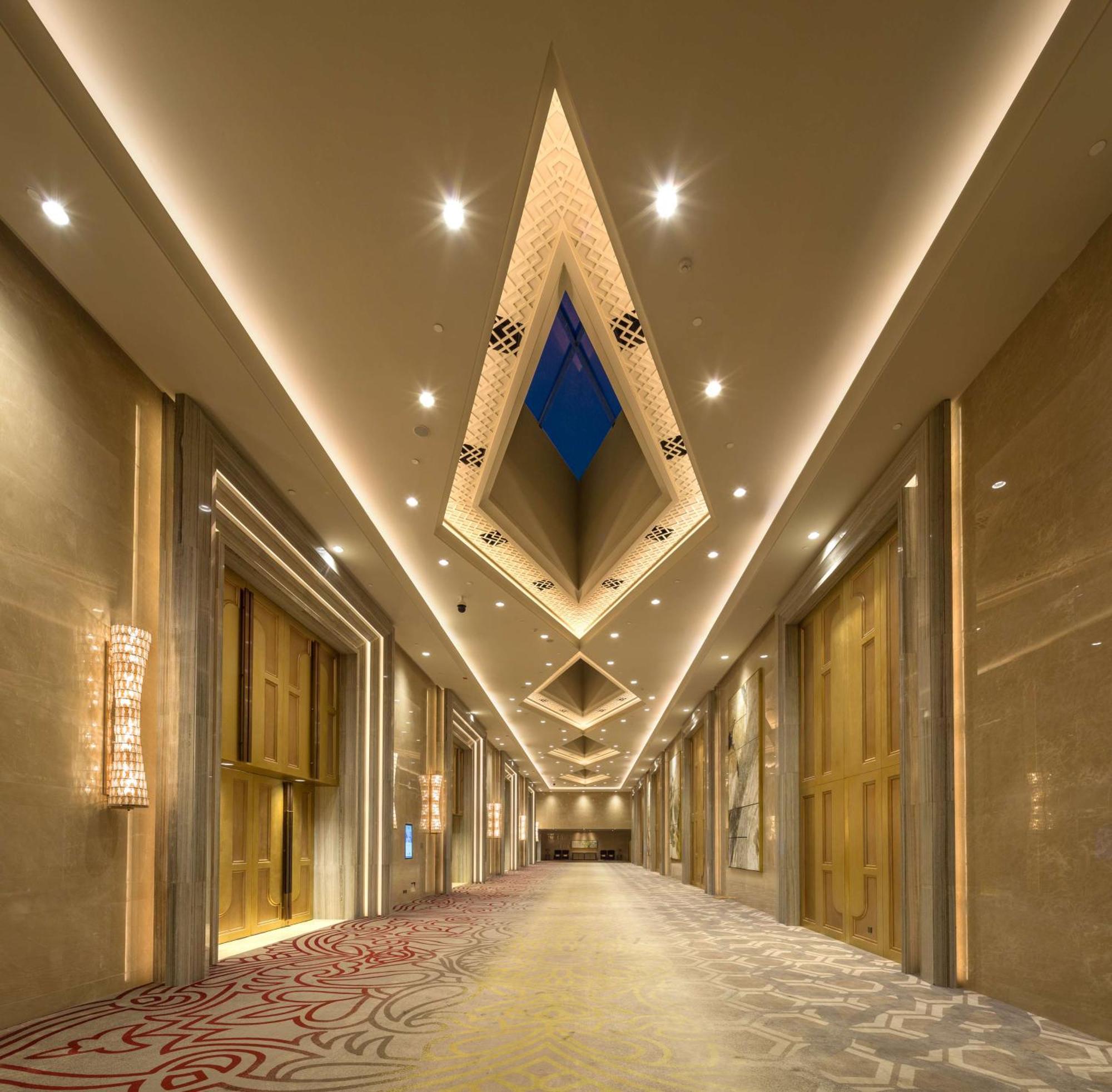 Hilton Ürümcsi Kültér fotó